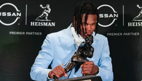 Colorado's Travis Hunter wins 2024 Heisman Trophy over Boise State's Ashton Jeanty